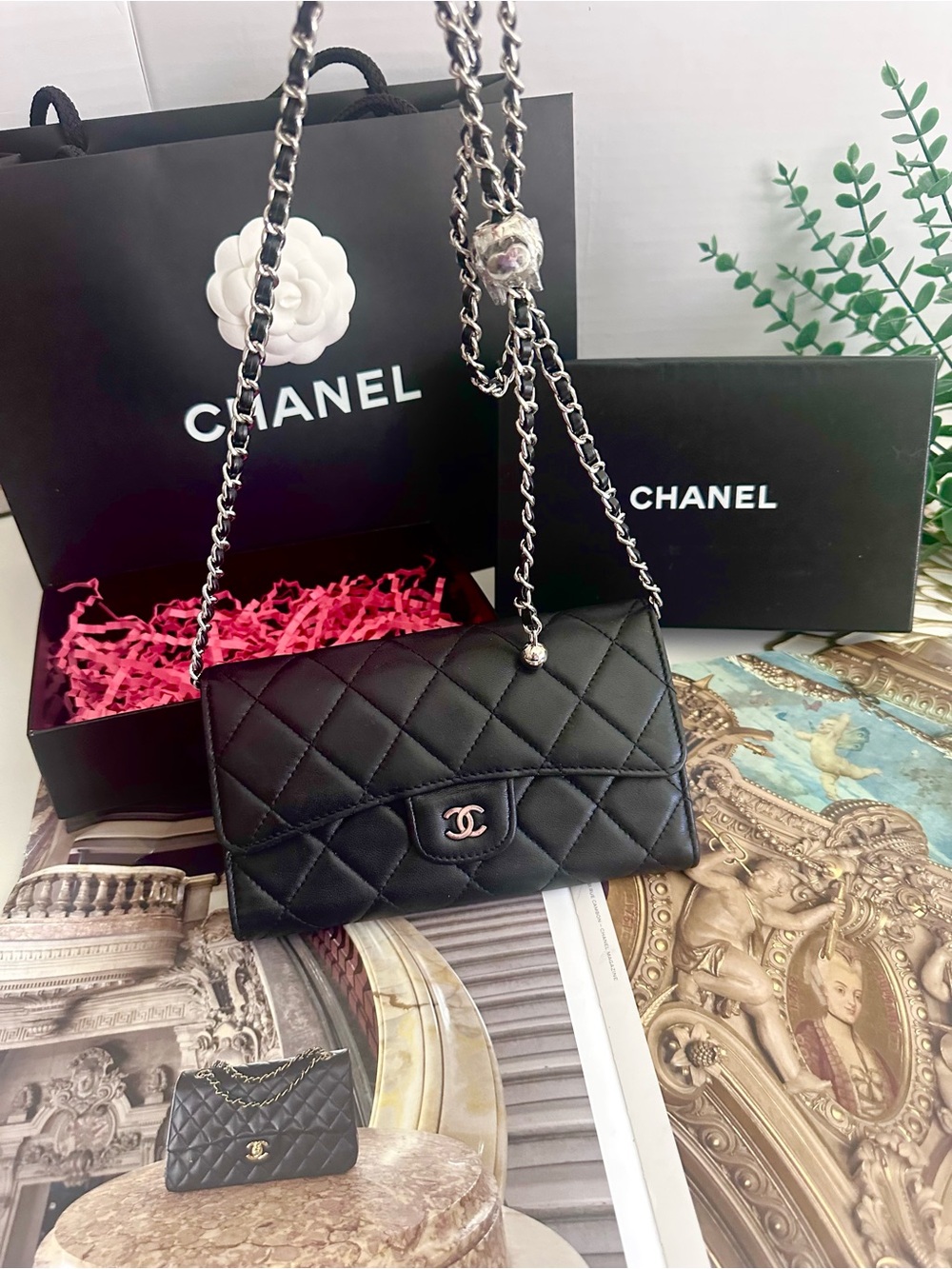 CHANEL Gusset Classic Flap Wallet Black